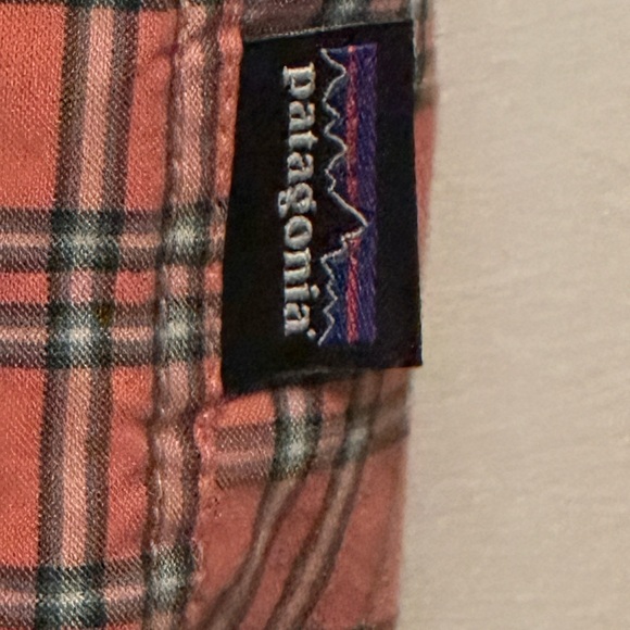 Patagonia Red and Black Casual Button Down Shirt - Picture 4 of 4